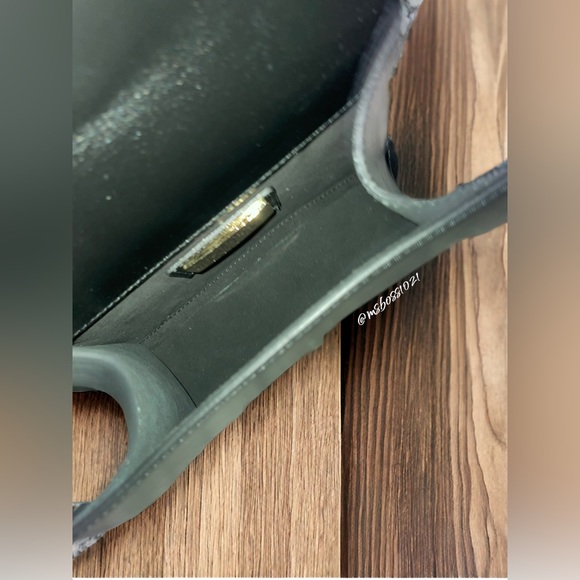 VALENTINO by Mario Valentino Italy Leather Honey Forever Crossbody in Black NWT - Picture 8 of 13